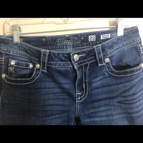 Miss Me Signature Straight Leg Distressed Jeans - Picture 3 of 6